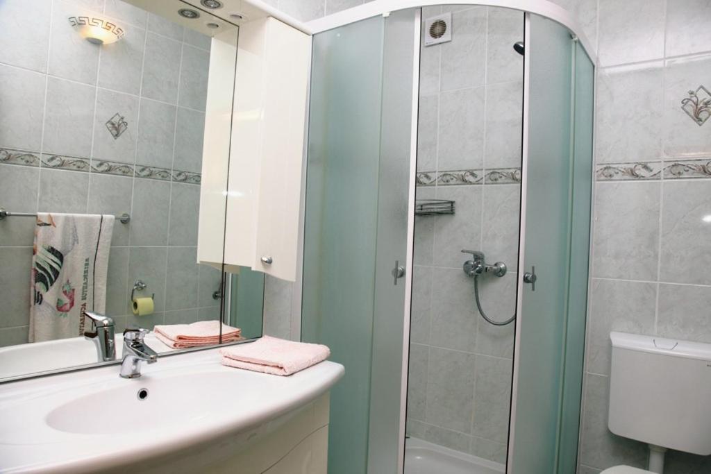 Apartments Maskovic Karbuni Prižba Zewnętrze zdjęcie
